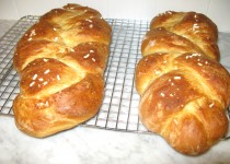 Classic Challah Egg Bread
