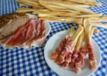 Homemade Italian Breadsticks - Grissini!